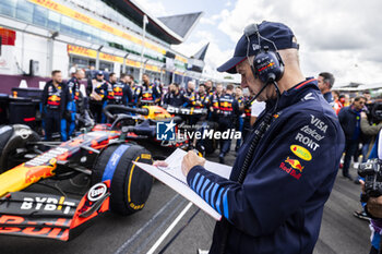 2024-07-07 - Adrian Newey (GBR Oracle Red Bull Racing technical director during the Race on day 4, Sunday july 7, 2024 of the formula 1 qatar airways british grand prix 2024, scheduled to take place at the silverstone circuit from july 5 to july 7, 2024 - FORMULA 1 - QATAR AIRWAYS BRITISHGRAND PRIX 2024 - RACE - FORMULA 1 - MOTORS