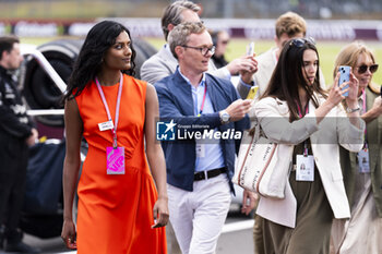 2024-07-07 - guests on grid during the Race on day 4, Sunday july 7, 2024 of the formula 1 qatar airways british grand prix 2024, scheduled to take place at the silverstone circuit from july 5 to july 7, 2024 - FORMULA 1 - QATAR AIRWAYS BRITISHGRAND PRIX 2024 - RACE - FORMULA 1 - MOTORS