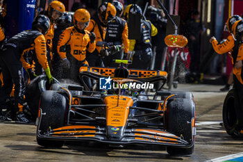 2024-07-07 - Lando Norris (GBR) - McLaren Formula 1 Team - McLaren MCL38 - Mercedes during the Race on day 4, Sunday july 7, 2024 of the formula 1 qatar airways british grand prix 2024, scheduled to take place at the silverstone circuit from july 5 to july 7, 2024 - FORMULA 1 - QATAR AIRWAYS BRITISHGRAND PRIX 2024 - RACE - FORMULA 1 - MOTORS