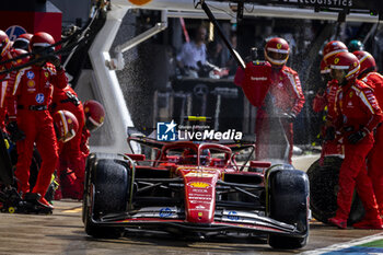 2024-07-07 - Carlos Sainz Jr. (ESP) - Scuderia Ferrari - Ferrari SF-24 - Ferrari during the Race on day 4, Sunday july 7, 2024 of the formula 1 qatar airways british grand prix 2024, scheduled to take place at the silverstone circuit from july 5 to july 7, 2024 - FORMULA 1 - QATAR AIRWAYS BRITISHGRAND PRIX 2024 - RACE - FORMULA 1 - MOTORS