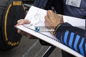 2024-07-07 - Adrian Newey (GBR Oracle Red Bull Racing technical director during the Race on day 4, Sunday july 7, 2024 of the formula 1 qatar airways british grand prix 2024, scheduled to take place at the silverstone circuit from july 5 to july 7, 2024 - FORMULA 1 - QATAR AIRWAYS BRITISHGRAND PRIX 2024 - RACE - FORMULA 1 - MOTORS