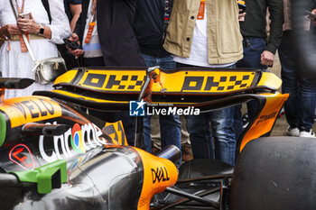 2024-07-05 - McLaren F1 Team MCL38, mechanical detail rear wing during the Formula 1 Qatar Airways British Grand Prix 2024, 12th round of the 2024 Formula One World Championship from July 5 to 7, 2024 on the Silverstone Circuit, in Silverstone, United Kingdom - F1 - BRITISH GRAND PRIX 2024 - FORMULA 1 - MOTORS