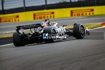 2024-07-05 - 20 MAGNUSSEN Kevin (den), Haas F1 Team VF-24 Ferrari, action during the Formula 1 Qatar Airways British Grand Prix 2024, 12th round of the 2024 Formula One World Championship from July 5 to 7, 2024 on the Silverstone Circuit, in Silverstone, United Kingdom - F1 - BRITISH GRAND PRIX 2024 - FORMULA 1 - MOTORS