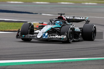 2024-07-05 - 63 RUSSELL George (gbr), Mercedes AMG F1 Team W15, action during the Formula 1 Qatar Airways British Grand Prix 2024, 12th round of the 2024 Formula One World Championship from July 5 to 7, 2024 on the Silverstone Circuit, in Silverstone, United Kingdom - F1 - BRITISH GRAND PRIX 2024 - FORMULA 1 - MOTORS