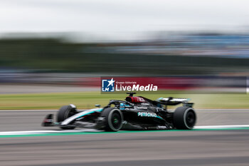 2024-07-05 - 63 RUSSELL George (gbr), Mercedes AMG F1 Team W15, action during the Formula 1 Qatar Airways British Grand Prix 2024, 12th round of the 2024 Formula One World Championship from July 5 to 7, 2024 on the Silverstone Circuit, in Silverstone, United Kingdom - F1 - BRITISH GRAND PRIX 2024 - FORMULA 1 - MOTORS