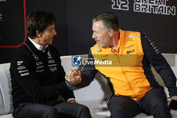 2024-07-05 - BROWN Zak (usa), CEO of of McLaren Racing, portrait WOLFF Toto (aut), Team Principal & CEO of Mercedes AMG F1 Team, portrait press conference during the Formula 1 Qatar Airways British Grand Prix 2024, 12th round of the 2024 Formula One World Championship from July 5 to 7, 2024 on the Silverstone Circuit, in Silverstone, United Kingdom - F1 - BRITISH GRAND PRIX 2024 - FORMULA 1 - MOTORS