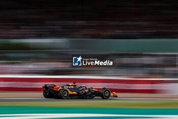 2024-07-05 - 81 PIASTRI Oscar (aus), McLaren F1 Team MCL38, action during the Formula 1 Qatar Airways British Grand Prix 2024, 12th round of the 2024 Formula One World Championship from July 5 to 7, 2024 on the Silverstone Circuit, in Silverstone, United Kingdom - F1 - BRITISH GRAND PRIX 2024 - FORMULA 1 - MOTORS