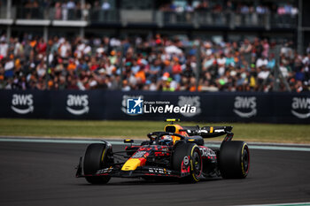 2024-07-05 - 11 PEREZ Sergio (mex), Red Bull Racing RB20, action during the Formula 1 Qatar Airways British Grand Prix 2024, 12th round of the 2024 Formula One World Championship from July 5 to 7, 2024 on the Silverstone Circuit, in Silverstone, United Kingdom - F1 - BRITISH GRAND PRIX 2024 - FORMULA 1 - MOTORS