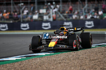 2024-07-05 - 01 VERSTAPPEN Max (nld), Red Bull Racing RB20, action during the Formula 1 Qatar Airways British Grand Prix 2024, 12th round of the 2024 Formula One World Championship from July 5 to 7, 2024 on the Silverstone Circuit, in Silverstone, United Kingdom - F1 - BRITISH GRAND PRIX 2024 - FORMULA 1 - MOTORS