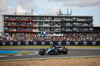 2024-07-05 - 63 RUSSELL George (gbr), Mercedes AMG F1 Team W15, action during the Formula 1 Qatar Airways British Grand Prix 2024, 12th round of the 2024 Formula One World Championship from July 5 to 7, 2024 on the Silverstone Circuit, in Silverstone, United Kingdom - F1 - BRITISH GRAND PRIX 2024 - FORMULA 1 - MOTORS