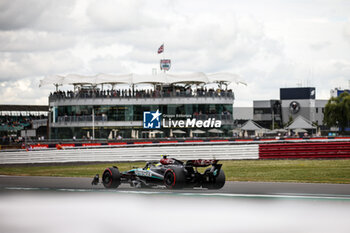 2024-07-05 - 44 HAMILTON Lewis (gbr), Mercedes AMG F1 Team W15, action during the Formula 1 Qatar Airways British Grand Prix 2024, 12th round of the 2024 Formula One World Championship from July 5 to 7, 2024 on the Silverstone Circuit, in Silverstone, United Kingdom - F1 - BRITISH GRAND PRIX 2024 - FORMULA 1 - MOTORS