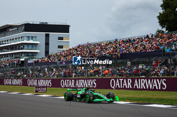 2024-07-05 - 24 ZHOU Guanyu (chi), Stake F1 Team Kick Sauber C44, action during the Formula 1 Qatar Airways British Grand Prix 2024, 12th round of the 2024 Formula One World Championship from July 5 to 7, 2024 on the Silverstone Circuit, in Silverstone, United Kingdom - F1 - BRITISH GRAND PRIX 2024 - FORMULA 1 - MOTORS