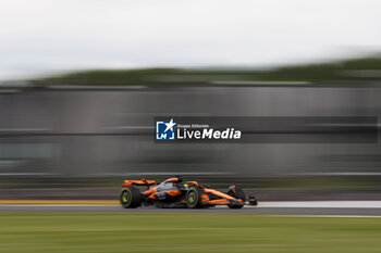 2024-07-05 - 81 PIASTRI Oscar (aus), McLaren F1 Team MCL38, action during the Formula 1 Qatar Airways British Grand Prix 2024, 12th round of the 2024 Formula One World Championship from July 5 to 7, 2024 on the Silverstone Circuit, in Silverstone, United Kingdom - F1 - BRITISH GRAND PRIX 2024 - FORMULA 1 - MOTORS