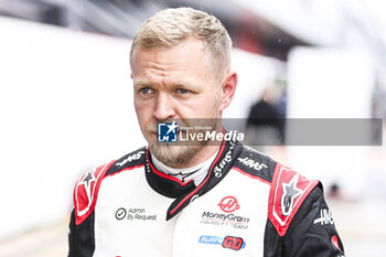 2024-07-05 - MAGNUSSEN Kevin (den), Haas F1 Team VF-24 Ferrari, portrait during the Formula 1 Qatar Airways British Grand Prix 2024, 12th round of the 2024 Formula One World Championship from July 5 to 7, 2024 on the Silverstone Circuit, in Silverstone, United Kingdom - F1 - BRITISH GRAND PRIX 2024 - FORMULA 1 - MOTORS