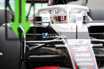 2024-07-05 - HULKENBERG Nico (ger), Haas F1 Team VF-24 Ferrari, portrait during the Formula 1 Qatar Airways British Grand Prix 2024, 12th round of the 2024 Formula One World Championship from July 5 to 7, 2024 on the Silverstone Circuit, in Silverstone, United Kingdom - F1 - BRITISH GRAND PRIX 2024 - FORMULA 1 - MOTORS