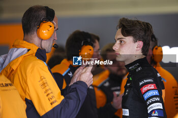 2024-07-05 - PIASTRI Oscar (aus), McLaren F1 Team MCL38, portrait during the Formula 1 Qatar Airways British Grand Prix 2024, 12th round of the 2024 Formula One World Championship from July 5 to 7, 2024 on the Silverstone Circuit, in Silverstone, United Kingdom - F1 - BRITISH GRAND PRIX 2024 - FORMULA 1 - MOTORS