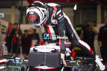 2024-07-05 - BEARMAN Oliver, Ferrari Driver Academy, portrait during the Formula 1 Qatar Airways British Grand Prix 2024, 12th round of the 2024 Formula One World Championship from July 5 to 7, 2024 on the Silverstone Circuit, in Silverstone, United Kingdom - F1 - BRITISH GRAND PRIX 2024 - FORMULA 1 - MOTORS