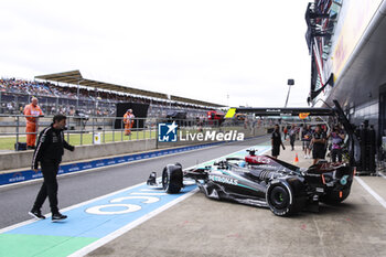 2024-07-05 - RUSSELL George (gbr), Mercedes AMG F1 Team W15, portrait during the Formula 1 Qatar Airways British Grand Prix 2024, 12th round of the 2024 Formula One World Championship from July 5 to 7, 2024 on the Silverstone Circuit, in Silverstone, United Kingdom - F1 - BRITISH GRAND PRIX 2024 - FORMULA 1 - MOTORS