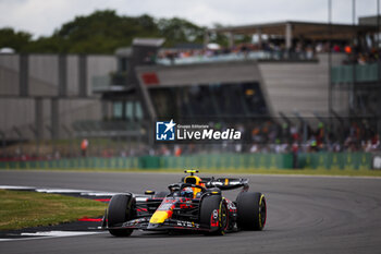 2024-07-05 - 11 PEREZ Sergio (mex), Red Bull Racing RB20, action during the Formula 1 Qatar Airways British Grand Prix 2024, 12th round of the 2024 Formula One World Championship from July 5 to 7, 2024 on the Silverstone Circuit, in Silverstone, United Kingdom - F1 - BRITISH GRAND PRIX 2024 - FORMULA 1 - MOTORS