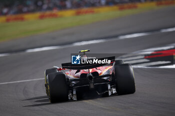 2024-07-05 - 55 SAINZ Carlos (spa), Scuderia Ferrari SF-24, action during the Formula 1 Qatar Airways British Grand Prix 2024, 12th round of the 2024 Formula One World Championship from July 5 to 7, 2024 on the Silverstone Circuit, in Silverstone, United Kingdom - F1 - BRITISH GRAND PRIX 2024 - FORMULA 1 - MOTORS