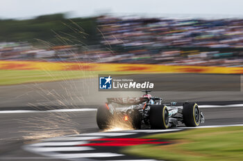 2024-07-05 - 63 RUSSELL George (gbr), Mercedes AMG F1 Team W15, action during the Formula 1 Qatar Airways British Grand Prix 2024, 12th round of the 2024 Formula One World Championship from July 5 to 7, 2024 on the Silverstone Circuit, in Silverstone, United Kingdom - F1 - BRITISH GRAND PRIX 2024 - FORMULA 1 - MOTORS