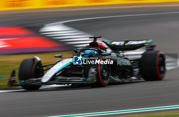 2024-07-05 - 63 RUSSELL George (gbr), Mercedes AMG F1 Team W15, action during the Formula 1 Qatar Airways British Grand Prix 2024, 12th round of the 2024 Formula One World Championship from July 5 to 7, 2024 on the Silverstone Circuit, in Silverstone, United Kingdom - F1 - BRITISH GRAND PRIX 2024 - FORMULA 1 - MOTORS