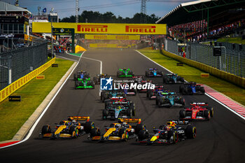 2024-07-21 - Start of the race, during the Hungarian GP, Budapest 18-21 July 2024 Formula 1 World championship 2024. - FORMULA 1 HUNGARIAN GRAND PRIX 2024 - RACE - FORMULA 1 - MOTORS