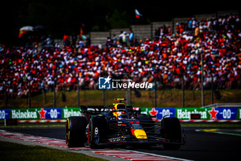 2024-07-21 - 11 Sergio Perez, (MEX) Oracle Red Bull Racing, Honda during the Hungarian GP, Budapest 18-21 July 2024 Formula 1 World championship 2024. - FORMULA 1 HUNGARIAN GRAND PRIX 2024 - RACE - FORMULA 1 - MOTORS