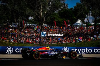 2024-07-21 - 11 Sergio Perez, (MEX) Oracle Red Bull Racing, Honda during the Hungarian GP, Budapest 18-21 July 2024 Formula 1 World championship 2024. - FORMULA 1 HUNGARIAN GRAND PRIX 2024 - RACE - FORMULA 1 - MOTORS