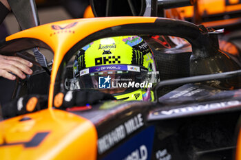 2024-07-06 - NORRIS Lando (gbr), McLaren F1 Team MCL38, portrait during the Formula 1 Qatar Airways British Grand Prix 2024, 12th round of the 2024 Formula One World Championship from July 5 to 7, 2024 on the Silverstone Circuit, in Silverstone, United Kingdom - F1 - BRITISH GRAND PRIX 2024 - FORMULA 1 - MOTORS