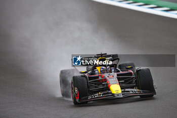 2024-07-06 - 01 VERSTAPPEN Max (nld), Red Bull Racing RB20, action during the Formula 1 Qatar Airways British Grand Prix 2024, 12th round of the 2024 Formula One World Championship from July 5 to 7, 2024 on the Silverstone Circuit, in Silverstone, United Kingdom - F1 - BRITISH GRAND PRIX 2024 - FORMULA 1 - MOTORS