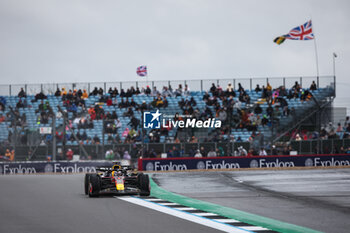 2024-07-06 - 01 VERSTAPPEN Max (nld), Red Bull Racing RB20, action during the Formula 1 Qatar Airways British Grand Prix 2024, 12th round of the 2024 Formula One World Championship from July 5 to 7, 2024 on the Silverstone Circuit, in Silverstone, United Kingdom - F1 - BRITISH GRAND PRIX 2024 - FORMULA 1 - MOTORS