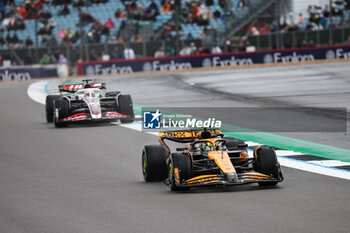 2024-07-06 - 04 NORRIS Lando (gbr), McLaren F1 Team MCL38, action during the Formula 1 Qatar Airways British Grand Prix 2024, 12th round of the 2024 Formula One World Championship from July 5 to 7, 2024 on the Silverstone Circuit, in Silverstone, United Kingdom - F1 - BRITISH GRAND PRIX 2024 - FORMULA 1 - MOTORS