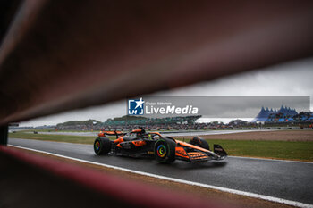 2024-07-06 - 81 PIASTRI Oscar (aus), McLaren F1 Team MCL38, action during the Formula 1 Qatar Airways British Grand Prix 2024, 12th round of the 2024 Formula One World Championship from July 5 to 7, 2024 on the Silverstone Circuit, in Silverstone, United Kingdom - F1 - BRITISH GRAND PRIX 2024 - FORMULA 1 - MOTORS