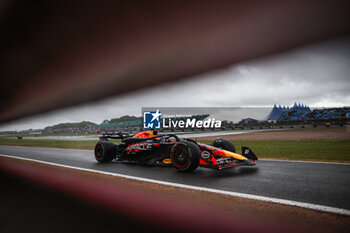 2024-07-06 - 11 PEREZ Sergio (mex), Red Bull Racing RB20, action during the Formula 1 Qatar Airways British Grand Prix 2024, 12th round of the 2024 Formula One World Championship from July 5 to 7, 2024 on the Silverstone Circuit, in Silverstone, United Kingdom - F1 - BRITISH GRAND PRIX 2024 - FORMULA 1 - MOTORS