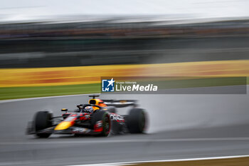 2024-07-06 - 01 VERSTAPPEN Max (nld), Red Bull Racing RB20, action during the Formula 1 Qatar Airways British Grand Prix 2024, 12th round of the 2024 Formula One World Championship from July 5 to 7, 2024 on the Silverstone Circuit, in Silverstone, United Kingdom - F1 - BRITISH GRAND PRIX 2024 - FORMULA 1 - MOTORS