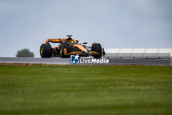 2024-07-06 - 81 PIASTRI Oscar (aus), McLaren F1 Team MCL38, actionduring the Formula 1 Qatar Airways British Grand Prix 2024, 12th round of the 2024 Formula One World Championship from July 5 to 7, 2024 on the Silverstone Circuit, in Silverstone, United Kingdom - F1 - BRITISH GRAND PRIX 2024 - FORMULA 1 - MOTORS