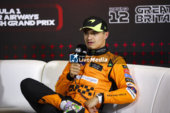 2024-07-06 - NORRIS Lando (gbr), McLaren F1 Team MCL38, portrait, press conference during the Formula 1 Qatar Airways British Grand Prix 2024, 12th round of the 2024 Formula One World Championship from July 5 to 7, 2024 on the Silverstone Circuit, in Silverstone, United Kingdom - F1 - BRITISH GRAND PRIX 2024 - FORMULA 1 - MOTORS