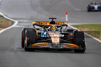 2024-07-06 - 81 PIASTRI Oscar (aus), McLaren F1 Team MCL38, action during the Formula 1 Qatar Airways British Grand Prix 2024, 12th round of the 2024 Formula One World Championship from July 5 to 7, 2024 on the Silverstone Circuit, in Silverstone, United Kingdom - F1 - BRITISH GRAND PRIX 2024 - FORMULA 1 - MOTORS