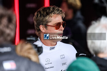 2024-07-06 - PITT Brad (USA), actor playing Sonny Hayes, driver of the fictional APX GP team in the Apex F1 movie by Apple Studios / Bruckheimer Films, portrait during the Formula 1 Qatar Airways British Grand Prix 2024, 12th round of the 2024 Formula One World Championship from July 5 to 7, 2024 on the Silverstone Circuit, in Silverstone, United Kingdom - F1 - BRITISH GRAND PRIX 2024 - FORMULA 1 - MOTORS