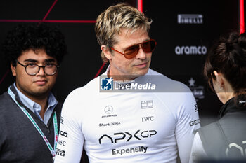 2024-07-06 - PITT Brad (USA), actor playing Sonny Hayes, driver of the fictional APX GP team in the Apex F1 movie by Apple Studios / Bruckheimer Films, portrait during the Formula 1 Qatar Airways British Grand Prix 2024, 12th round of the 2024 Formula One World Championship from July 5 to 7, 2024 on the Silverstone Circuit, in Silverstone, United Kingdom - F1 - BRITISH GRAND PRIX 2024 - FORMULA 1 - MOTORS