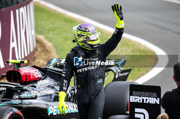 2024-07-06 - HAMILTON Lewis (gbr), Mercedes AMG F1 Team W15, portrait during the Formula 1 Qatar Airways British Grand Prix 2024, 12th round of the 2024 Formula One World Championship from July 5 to 7, 2024 on the Silverstone Circuit, in Silverstone, United Kingdom - F1 - BRITISH GRAND PRIX 2024 - FORMULA 1 - MOTORS