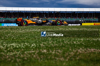 2024-07-06 - 04 NORRIS Lando (gbr), McLaren F1 Team MCL38, action during the Formula 1 Qatar Airways British Grand Prix 2024, 12th round of the 2024 Formula One World Championship from July 5 to 7, 2024 on the Silverstone Circuit, in Silverstone, United Kingdom - F1 - BRITISH GRAND PRIX 2024 - FORMULA 1 - MOTORS