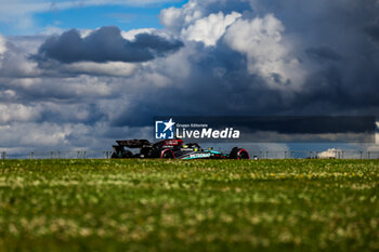 2024-07-06 - 44 HAMILTON Lewis (gbr), Mercedes AMG F1 Team W15, action during the Formula 1 Qatar Airways British Grand Prix 2024, 12th round of the 2024 Formula One World Championship from July 5 to 7, 2024 on the Silverstone Circuit, in Silverstone, United Kingdom - F1 - BRITISH GRAND PRIX 2024 - FORMULA 1 - MOTORS