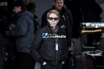 2024-07-06 - BRUCKHEIMER Jerry (USA), Television and film producer for the Apex F1 movie by Apple Studios / Bruckheimer Films, portrait during the Formula 1 Qatar Airways British Grand Prix 2024, 12th round of the 2024 Formula One World Championship from July 5 to 7, 2024 on the Silverstone Circuit, in Silverstone, United Kingdom - F1 - BRITISH GRAND PRIX 2024 - FORMULA 1 - MOTORS