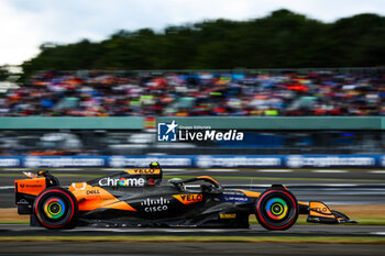 2024-07-06 - 04 NORRIS Lando (gbr), McLaren F1 Team MCL38, action during the Formula 1 Qatar Airways British Grand Prix 2024, 12th round of the 2024 Formula One World Championship from July 5 to 7, 2024 on the Silverstone Circuit, in Silverstone, United Kingdom - F1 - BRITISH GRAND PRIX 2024 - FORMULA 1 - MOTORS