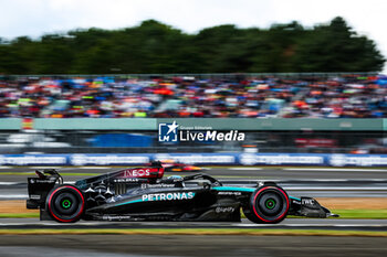 2024-07-06 - 63 RUSSELL George (gbr), Mercedes AMG F1 Team W15, action during the Formula 1 Qatar Airways British Grand Prix 2024, 12th round of the 2024 Formula One World Championship from July 5 to 7, 2024 on the Silverstone Circuit, in Silverstone, United Kingdom - F1 - BRITISH GRAND PRIX 2024 - FORMULA 1 - MOTORS