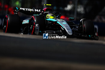 2024-07-06 - 44 HAMILTON Lewis (gbr), Mercedes AMG F1 Team W15, action during the Formula 1 Qatar Airways British Grand Prix 2024, 12th round of the 2024 Formula One World Championship from July 5 to 7, 2024 on the Silverstone Circuit, in Silverstone, United Kingdom - F1 - BRITISH GRAND PRIX 2024 - FORMULA 1 - MOTORS