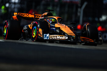 2024-07-06 - 81 PIASTRI Oscar (aus), McLaren F1 Team MCL38, action during the Formula 1 Qatar Airways British Grand Prix 2024, 12th round of the 2024 Formula One World Championship from July 5 to 7, 2024 on the Silverstone Circuit, in Silverstone, United Kingdom - F1 - BRITISH GRAND PRIX 2024 - FORMULA 1 - MOTORS