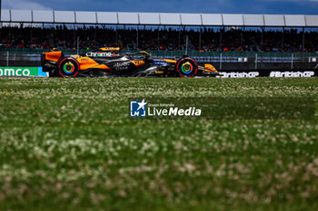 2024-07-06 - 81 PIASTRI Oscar (aus), McLaren F1 Team MCL38, action during the Formula 1 Qatar Airways British Grand Prix 2024, 12th round of the 2024 Formula One World Championship from July 5 to 7, 2024 on the Silverstone Circuit, in Silverstone, United Kingdom - F1 - BRITISH GRAND PRIX 2024 - FORMULA 1 - MOTORS